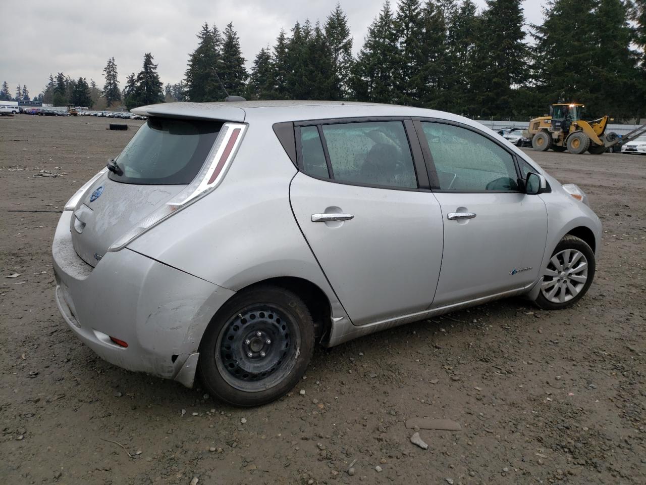 2015 Nissan Leaf VIN 1N4AZ0CP7FC318617 Copart auction photo, rear end damage thumbnail 3