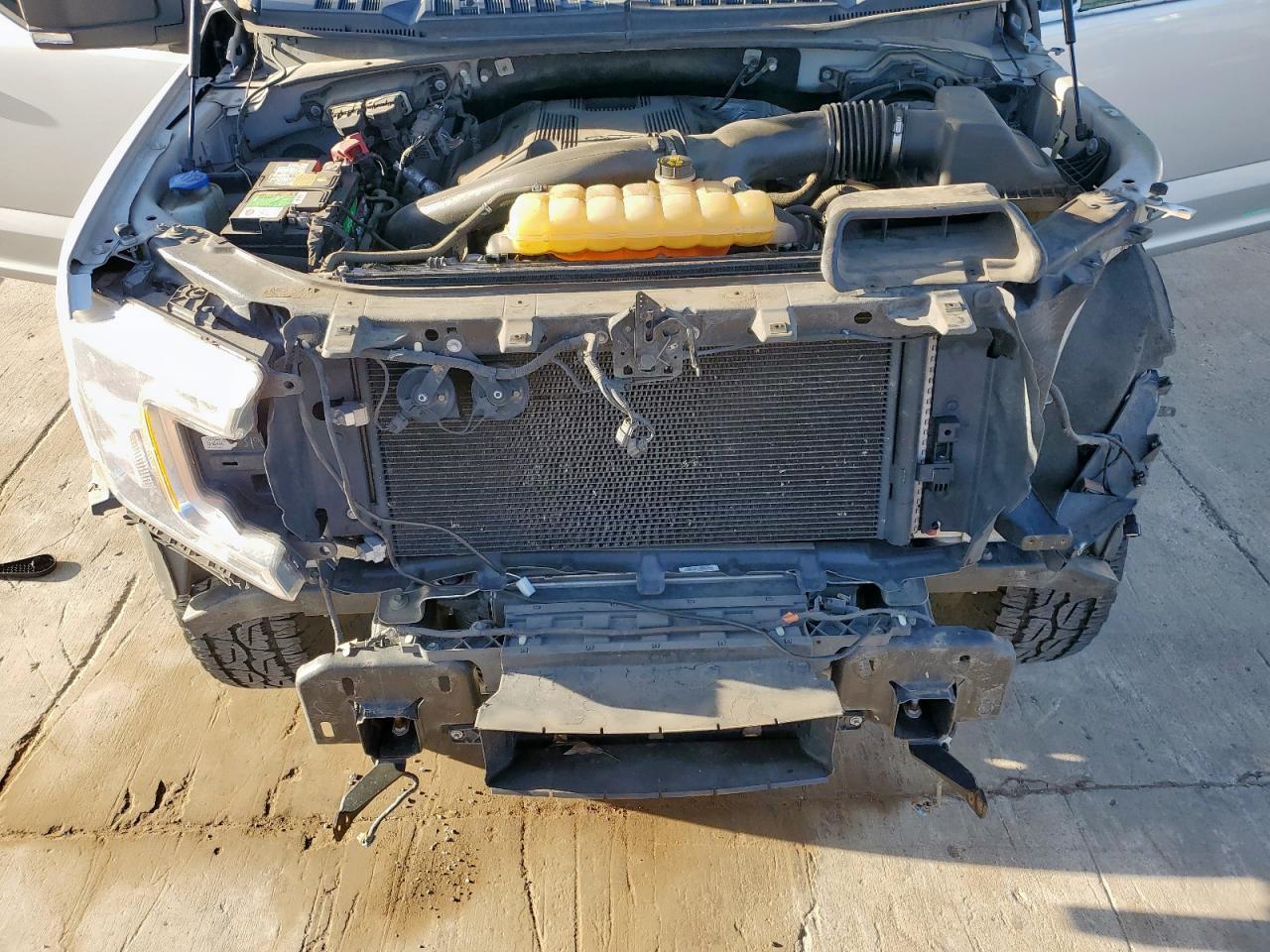 2018 Ford F-150 VIN 1FTEW1EG5JKF26579 Copart auction photo, front end / rear end damage thumbnail 12