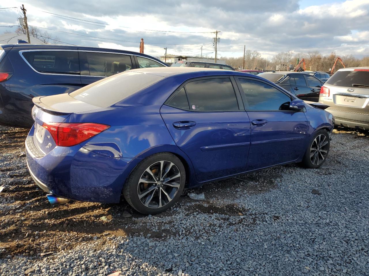 2018 Toyota Corolla VIN 2T1BURHE6JC030290 Copart auction photo, front end damage thumbnail 3