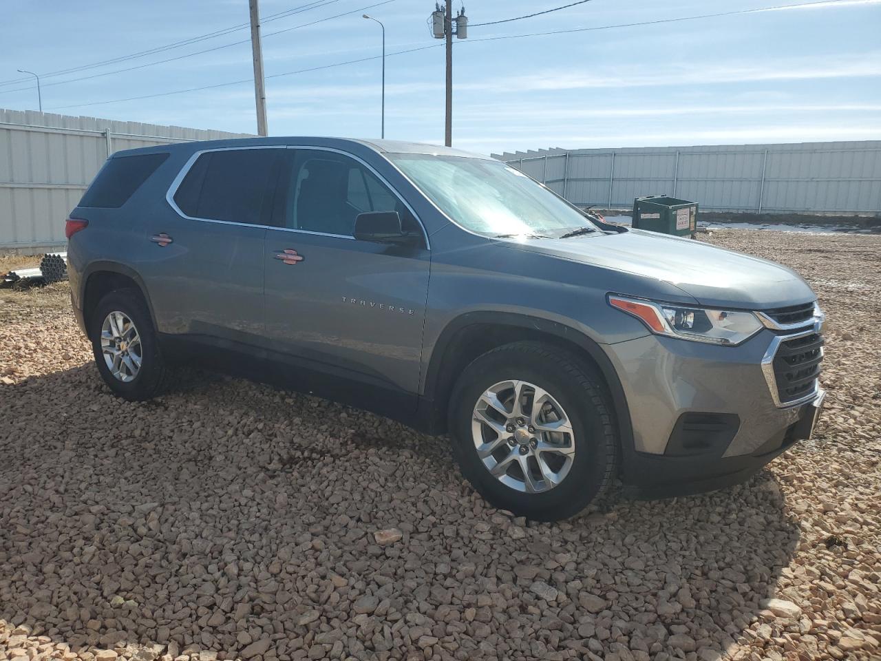 2018 Chevrolet Traverse VIN 1GNERFKW6JJ110988 Copart auction photo, hail damage thumbnail 4