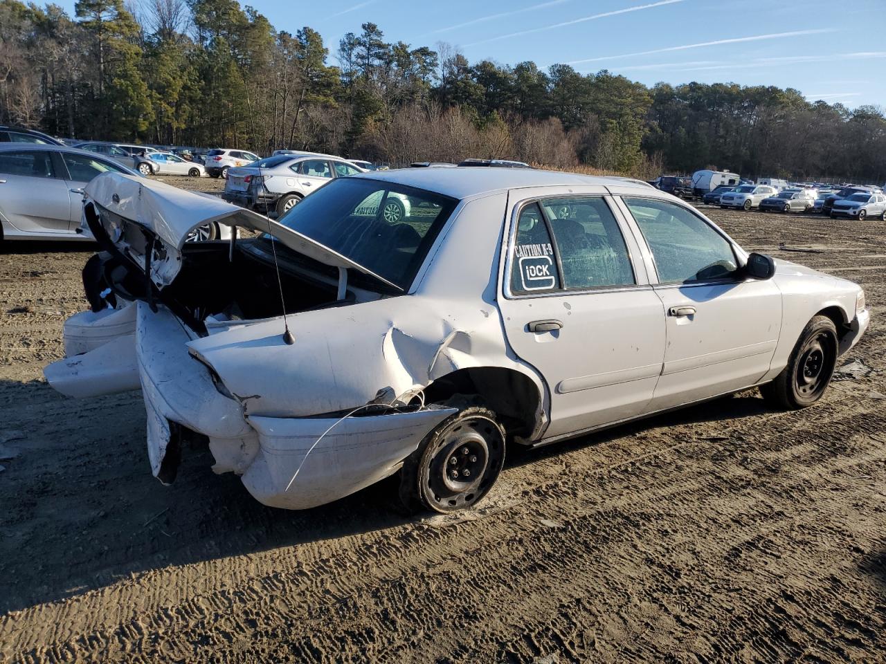 2005 Ford Crown Victoria VIN 2FAHP71W05X139313 Copart auction photo, rear end damage thumbnail 3