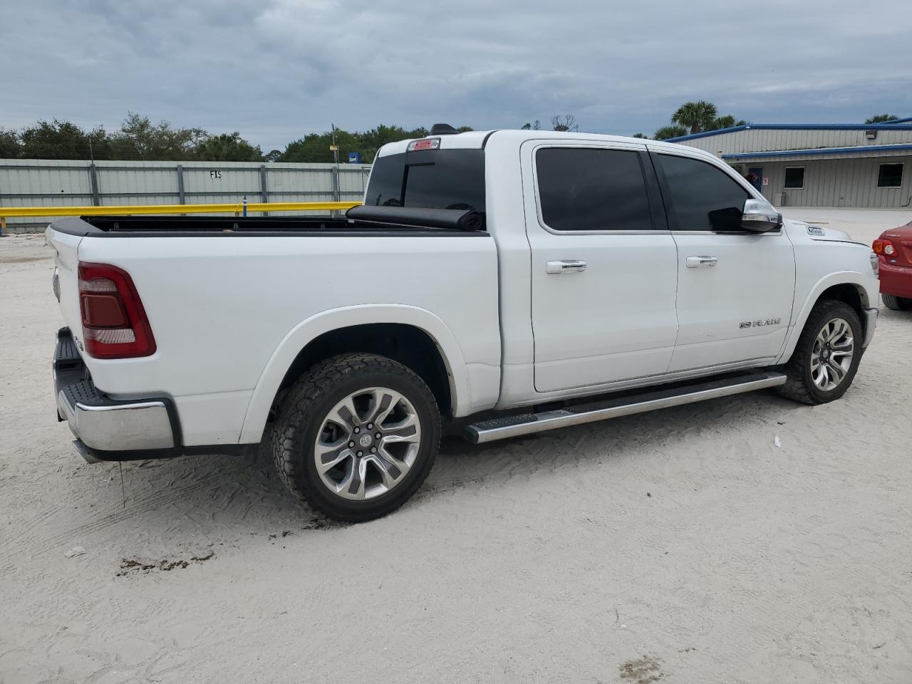 2022 RAM 1500 VIN 1C6SRFKT3NN239102 Copart auction photo, side damage thumbnail 3