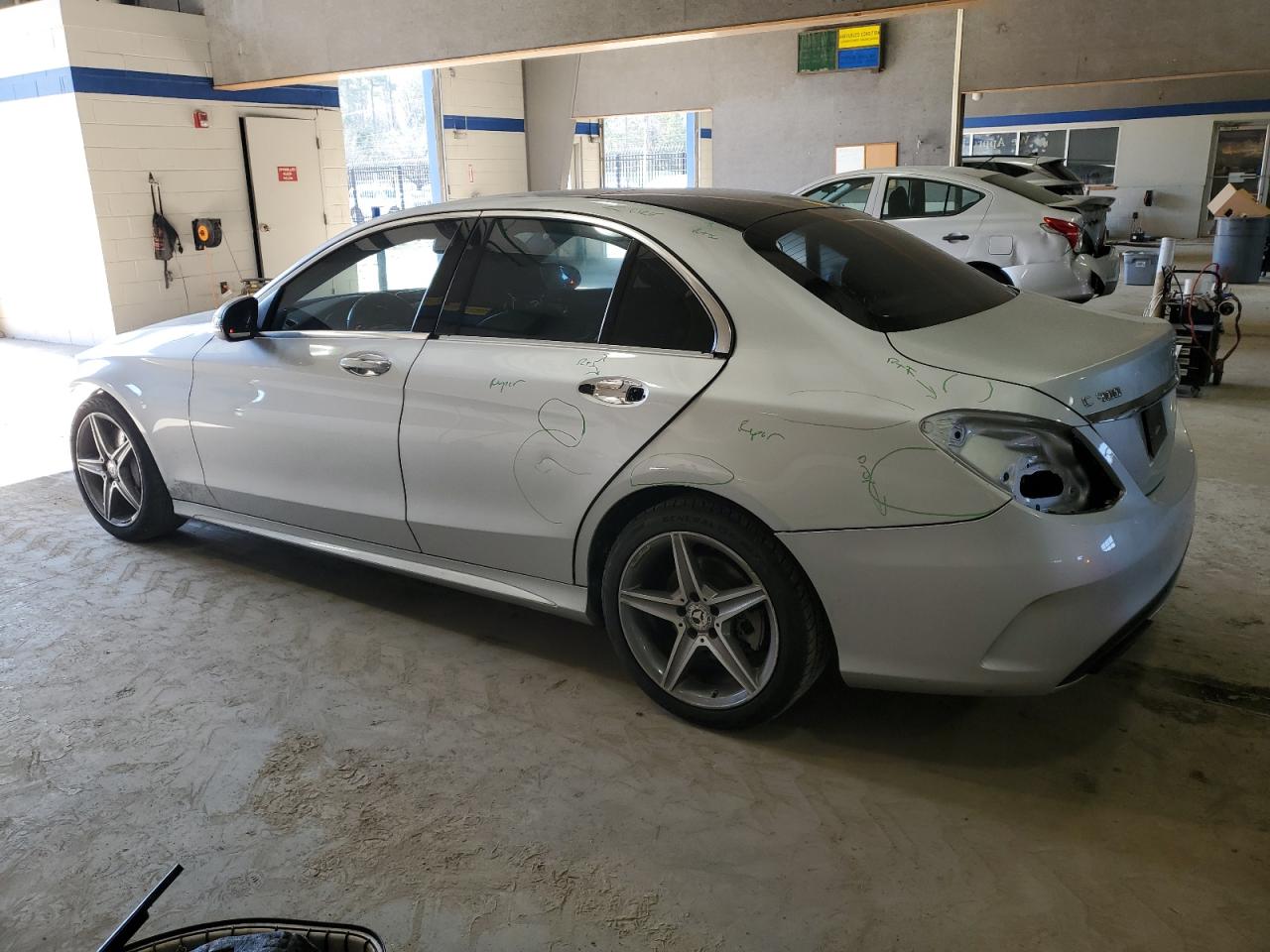 2016 Mercedes-Benz C-klasse VIN 55SWF4KB2GU141807 Copart auction photo, front end / side damage thumbnail 2