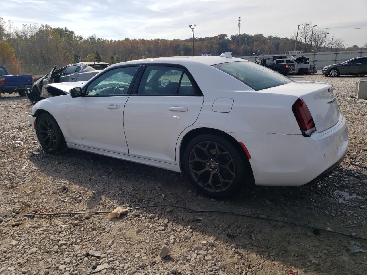 2016 Chrysler 300 VIN 2C3CCABG3GH269799 Copart auction photo, front end damage thumbnail 2