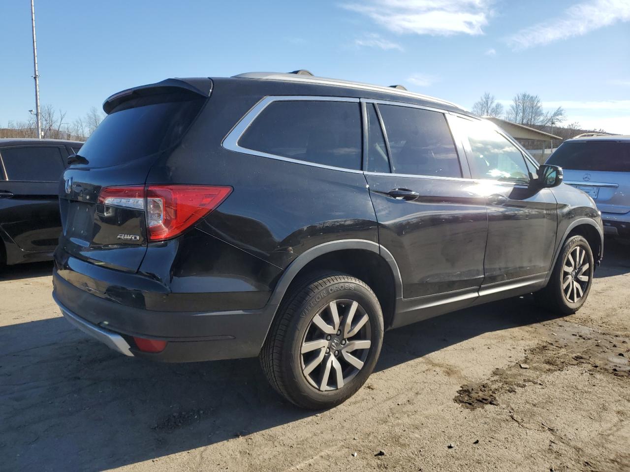 2019 Honda Pilot VIN 5FNYF6H51KB080384 Copart auction photo, all over damage thumbnail 3