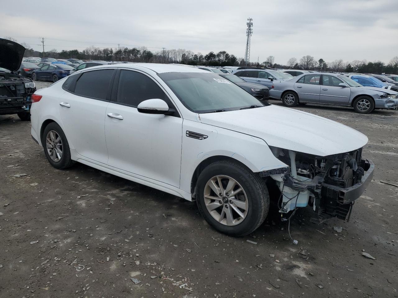 2019 KIA Optima VIN 5XXGT4L30KG276764 Copart auction photo, front end / minor dent/scratches damage thumbnail 4