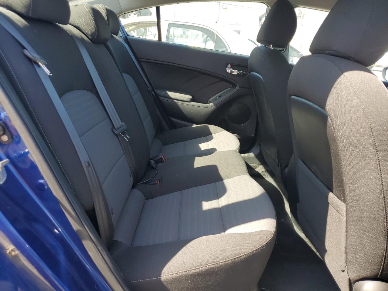 2018 KIA Forte VIN 3KPFL4A73JE187408 Copart auction photo, rear end damage thumbnail 10