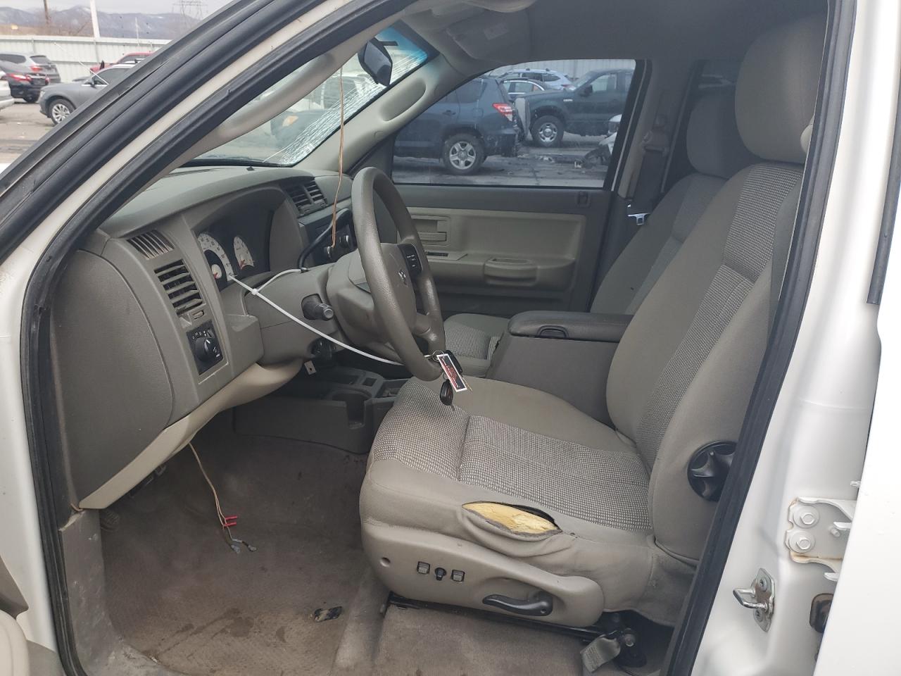 2011 Dodge Dakota VIN 1D7RW3GP7BS638740 Copart auction photo, rear end / front end damage thumbnail 7