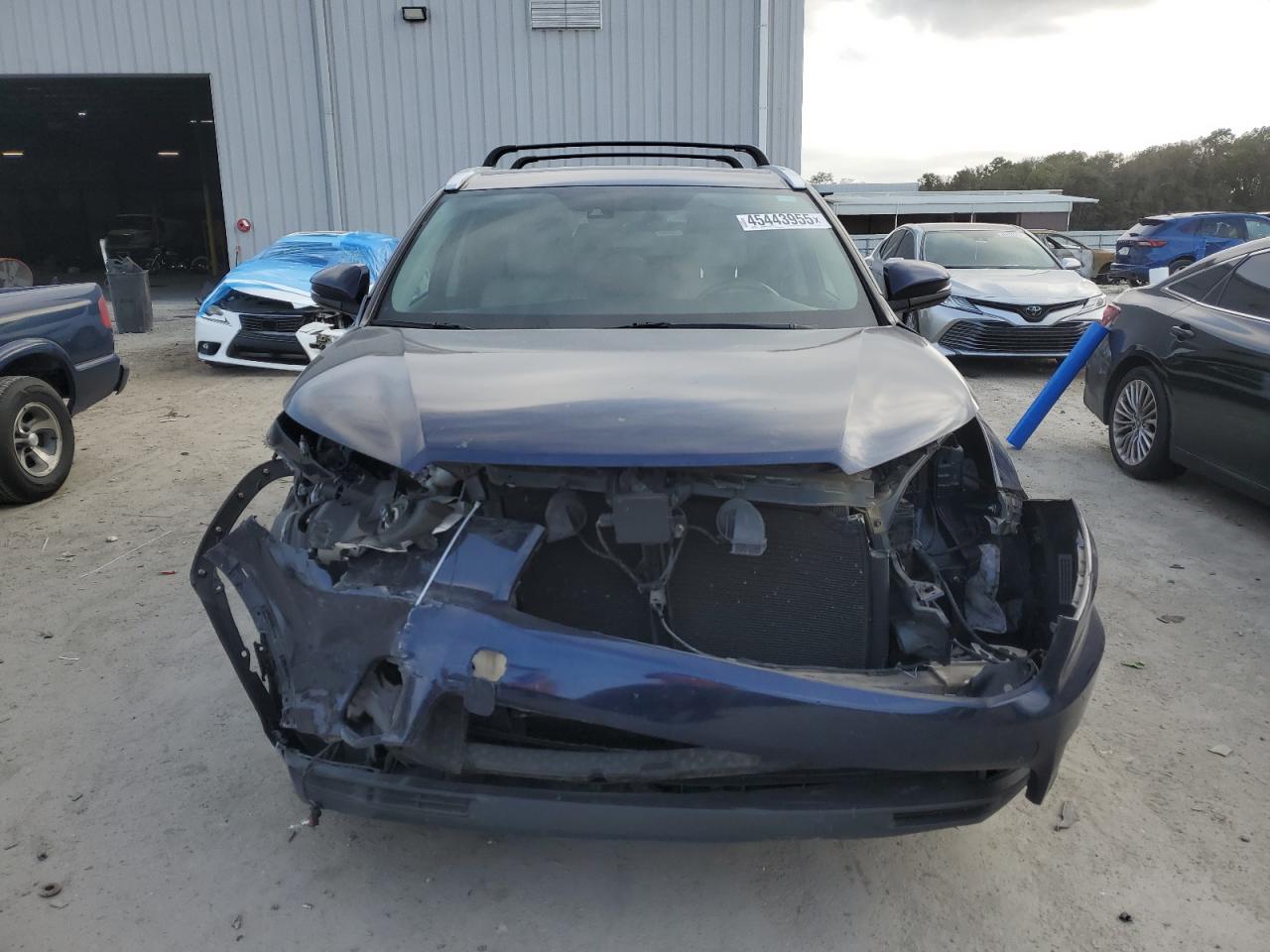 2015 Toyota Highlander VIN 5TDYKRFH2FS095164 Copart auction photo, front end damage thumbnail 5