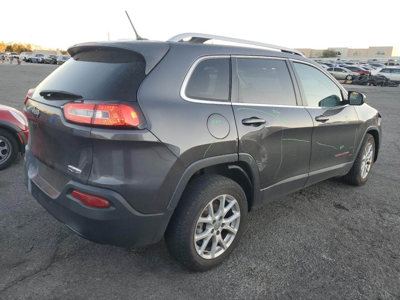 2015 Jeep Grand Cherokee VIN 1C4PJLCB7FW507784 Copart auction photo, side / undercarriage damage thumbnail 3