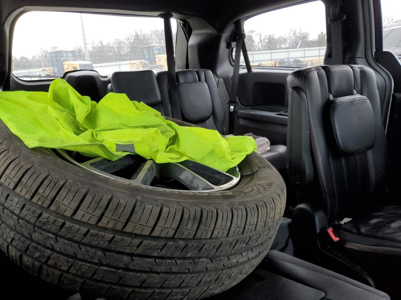 2018 Dodge Caravan VIN 2C4RDGEG8JR254587 Copart auction photo, front end / side damage thumbnail 11