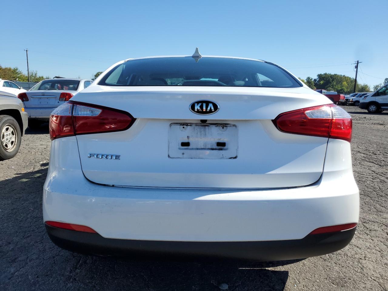 2015 KIA Forte VIN KNAFX4A67F5421514 Copart auction photo, front end damage thumbnail 6