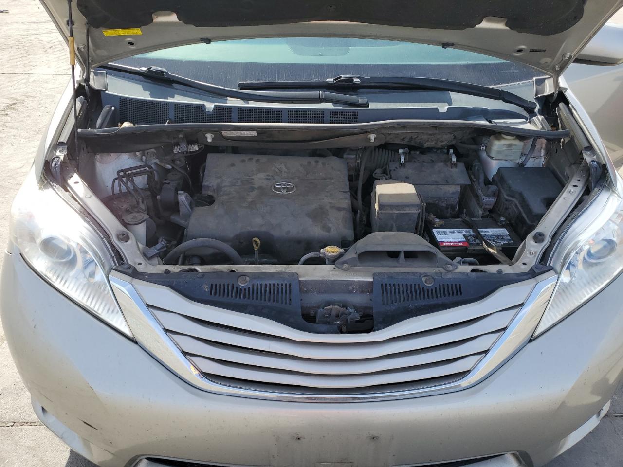 2015 Toyota Sienna VIN 5TDKK3DC4FS665420 Copart auction photo, rear end / front end damage thumbnail 12