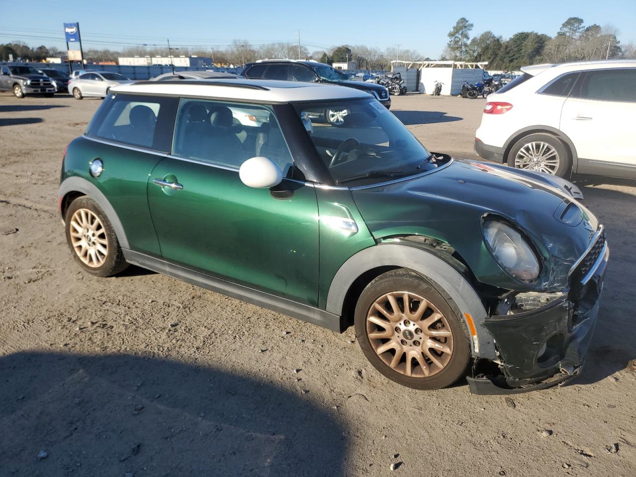 2015 MINI Cooper VIN WMWXP7C55F2A42512 Copart auction photo, front end damage thumbnail 4