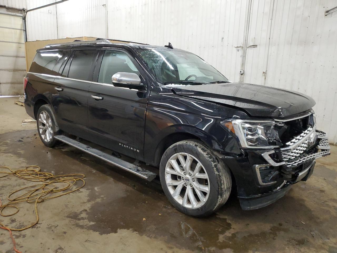 2019 Ford Expedition VIN 1FMJK1MT2KEA02536 Copart auction photo, front end damage thumbnail 4