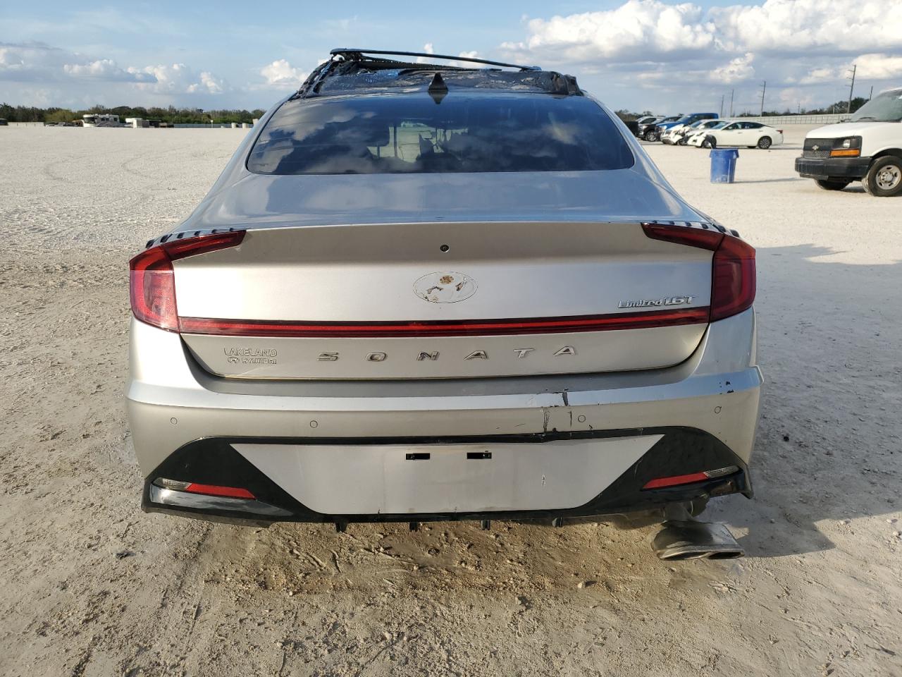 2020 Hyundai Sonata VIN 5NPEH4J25LH040801 Copart auction photo, all over damage thumbnail 6