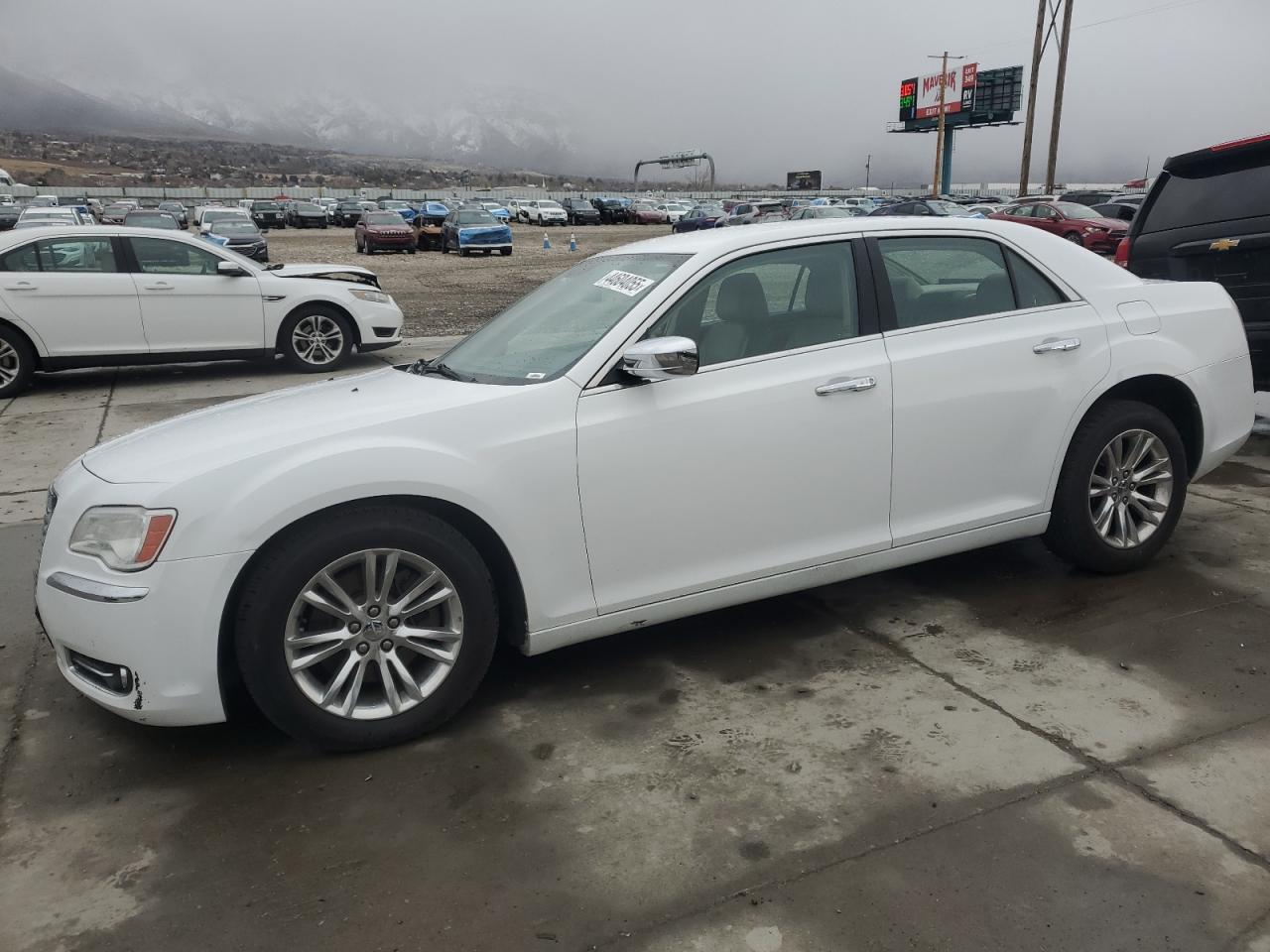 2013 Chrysler 300 VIN 2C3CCAET2DH556023