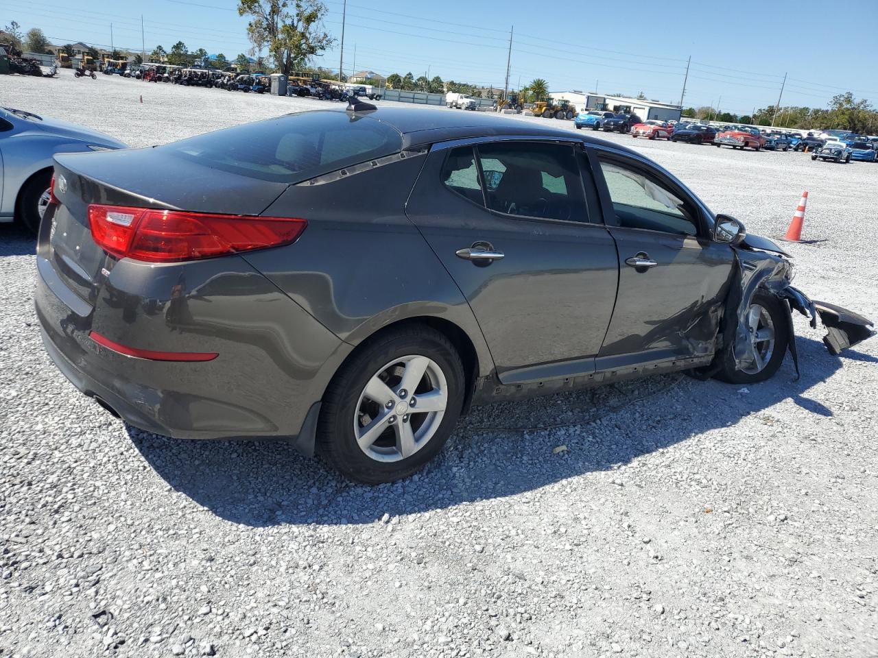 2015 KIA Optima VIN 5XXGM4A74FG400799 Copart auction photo, front end / side damage thumbnail 3