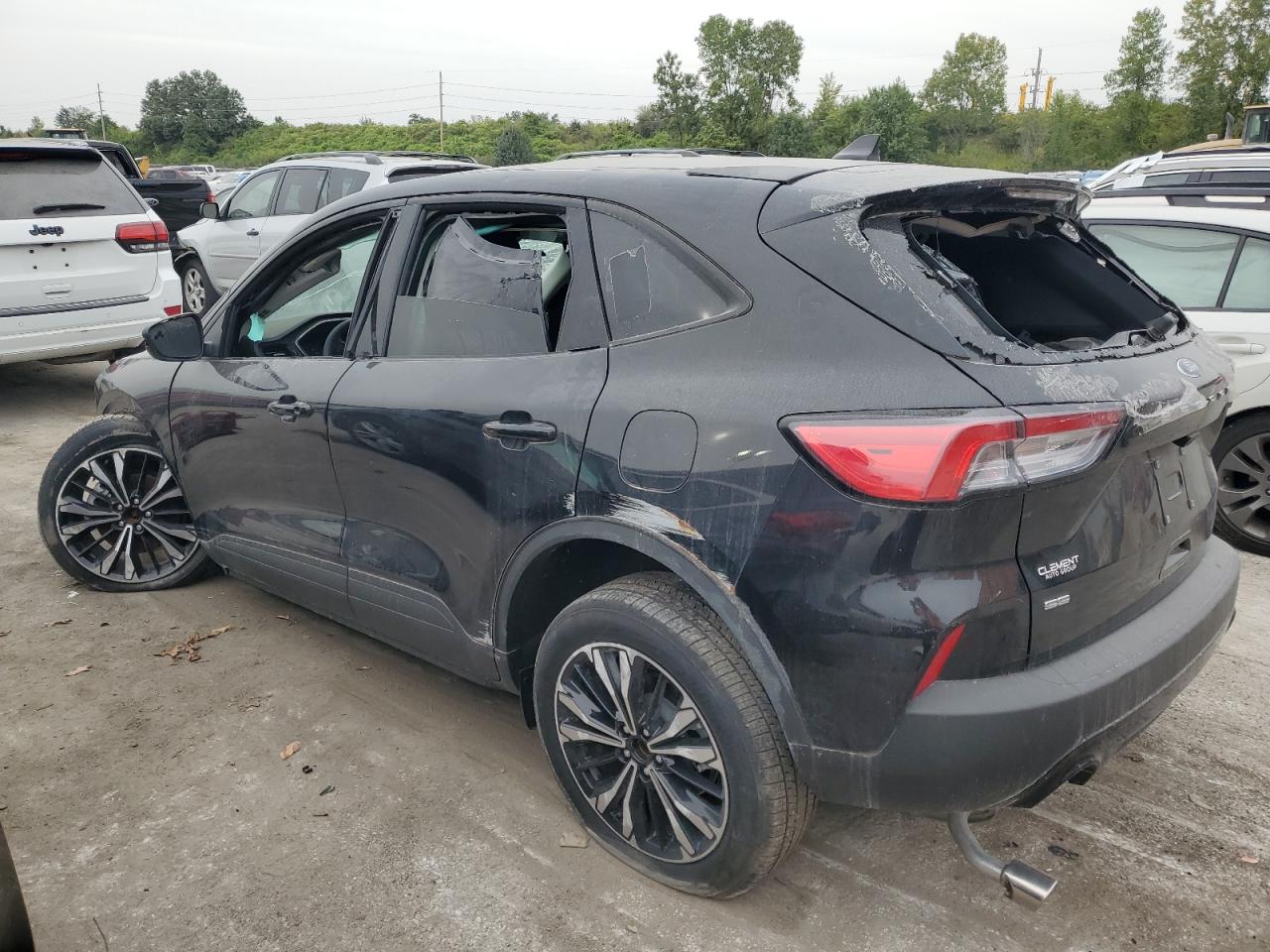 2022 Ford Escape VIN 1FMCU0G68NUB37677 Copart auction photo, all over damage thumbnail 2