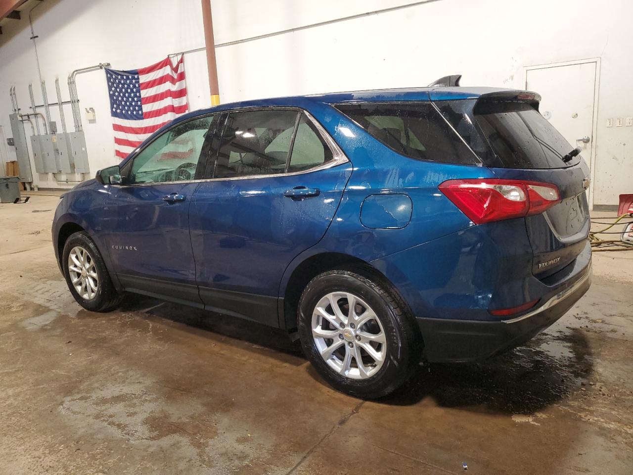 2020 Chevrolet Equinox VIN 2GNAXUEV8L6190290 Copart auction photo, front end / side damage thumbnail 2