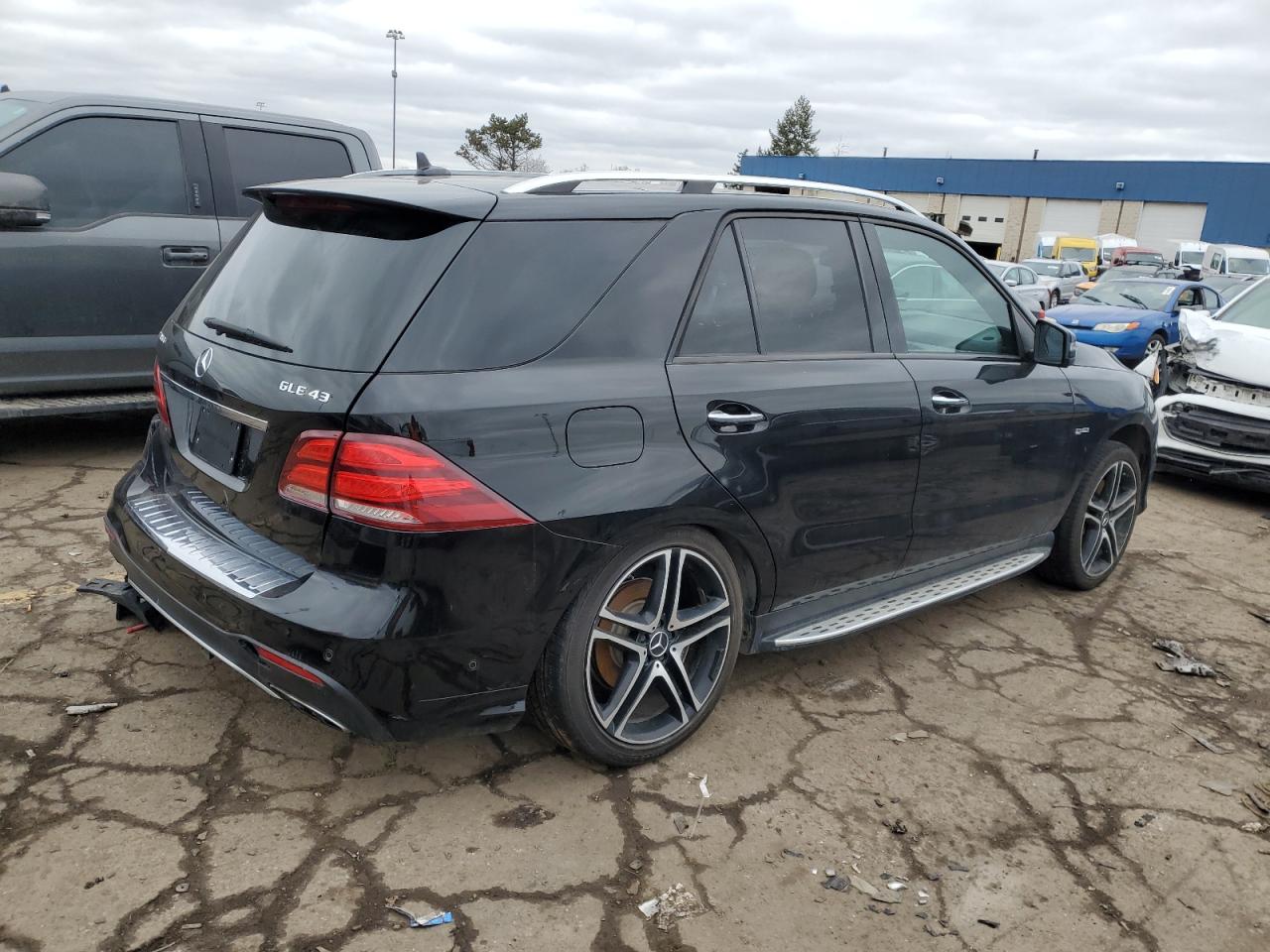 2018 Mercedes-Benz GLE VIN 4JGDA6EB8JB004763 Copart auction photo, side / rear end damage thumbnail 3