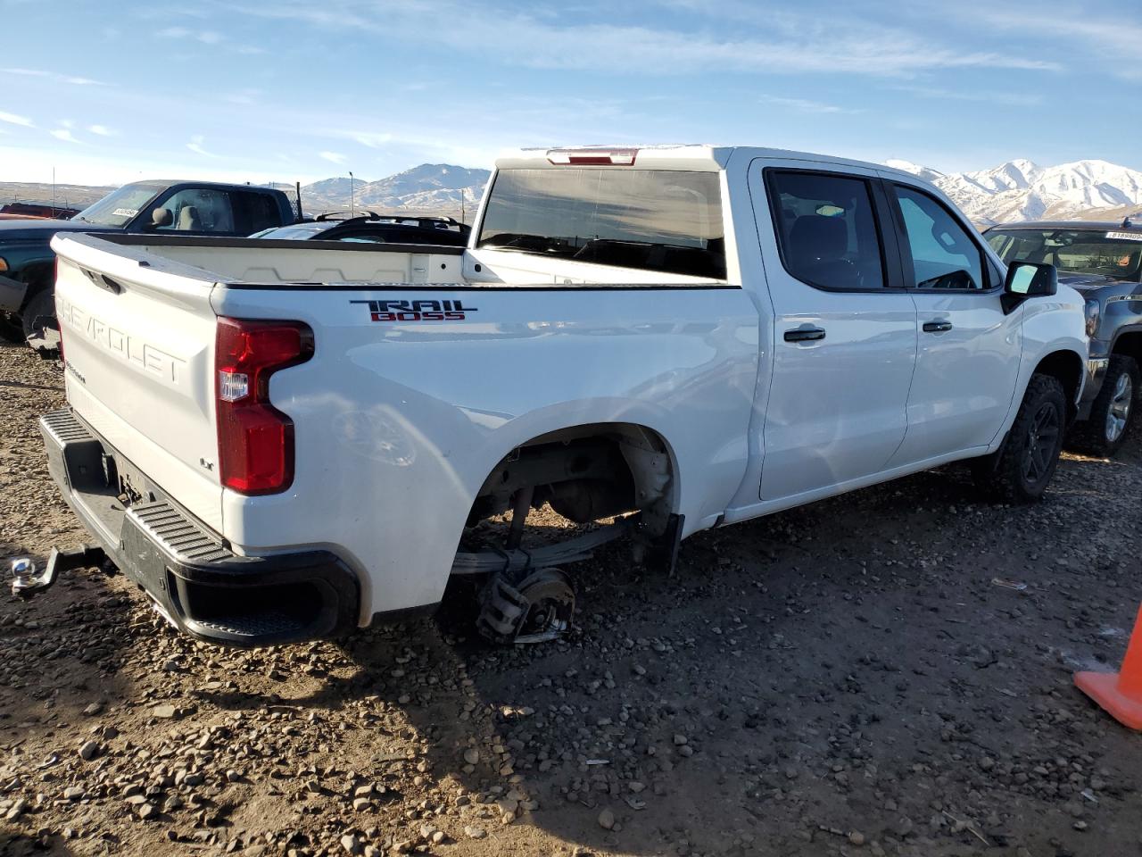 2020 Chevrolet Silverado VIN 1GCPYFED8LZ267683 Copart auction photo, rear end / side damage thumbnail 3