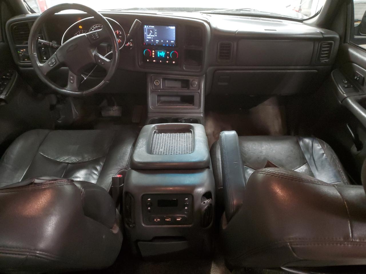 2003 Chevrolet Avalanche VIN 3GNEK13TX3G271747 Copart auction photo, all over damage thumbnail 8