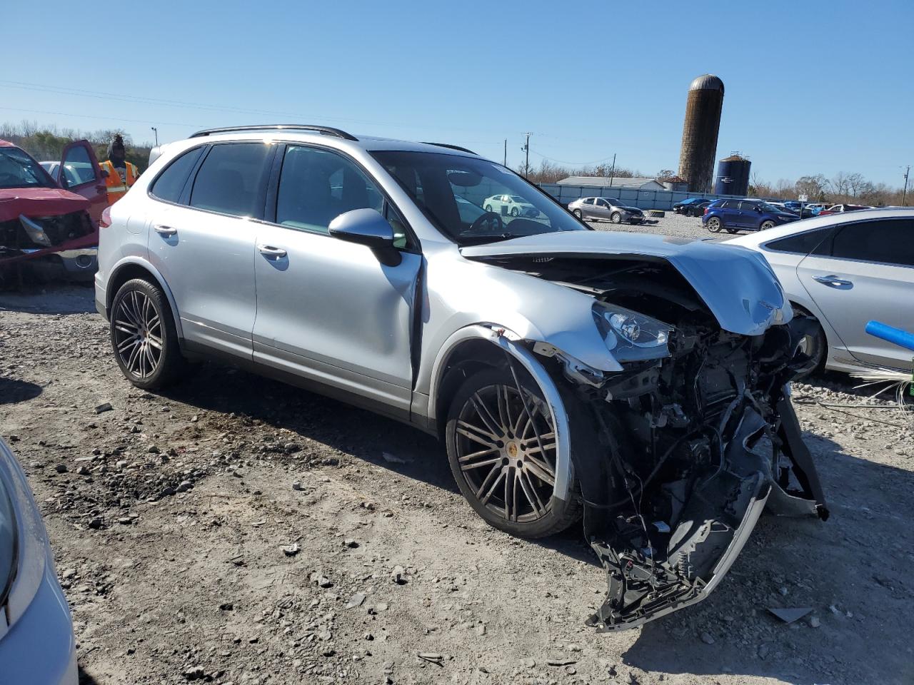 2017 Porsche Cayenne VIN WP1AA2A25HKA83758 Copart auction photo, front end damage thumbnail 4