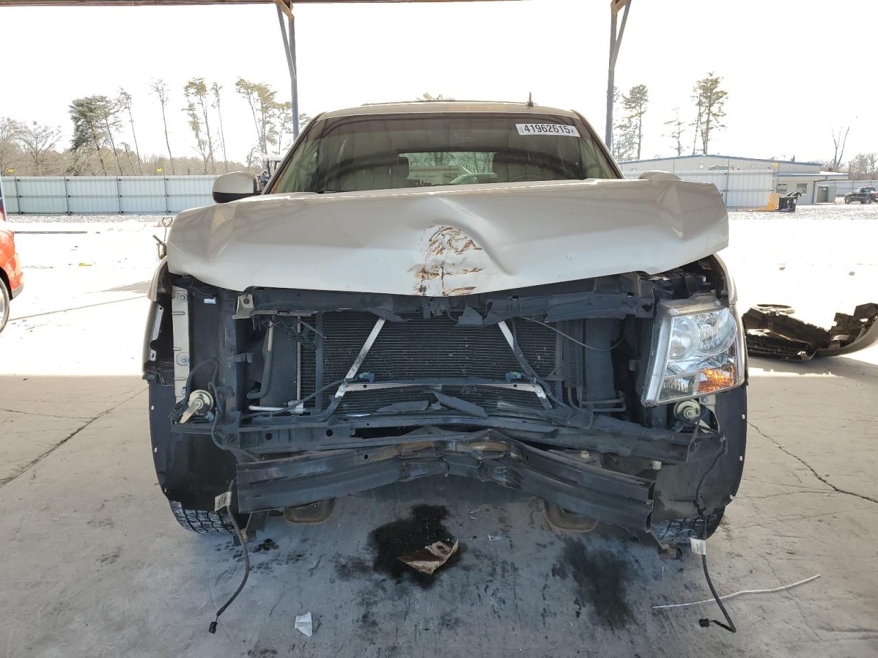 2007 Chevrolet Tahoe VIN 1GNFC13J37R114406 Copart auction photo, front end / minor dent/scratches damage thumbnail 5