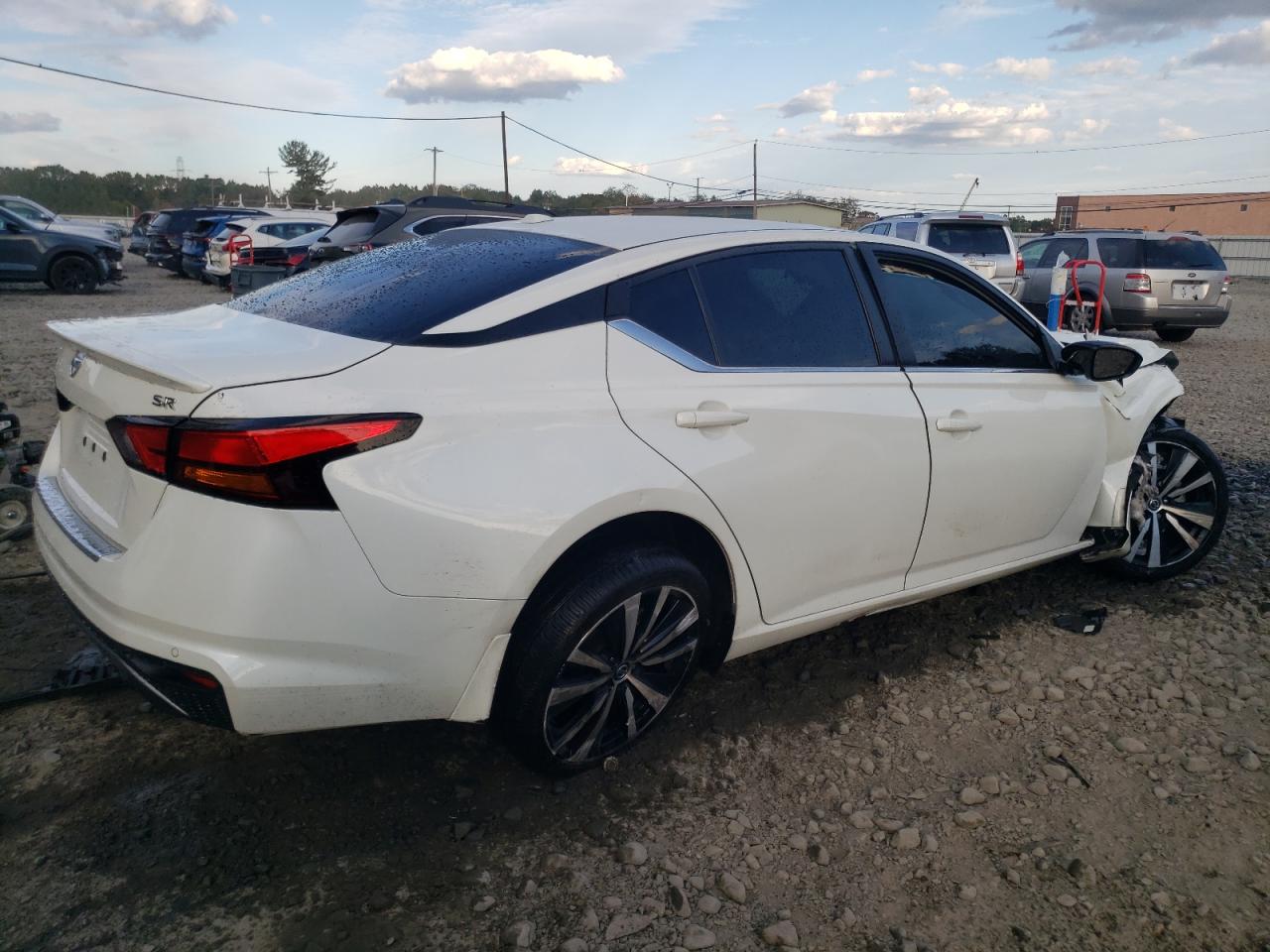 2021 Nissan Altima VIN 1N4BL4CV1MN304256 Copart auction photo, front end / rear end damage thumbnail 3