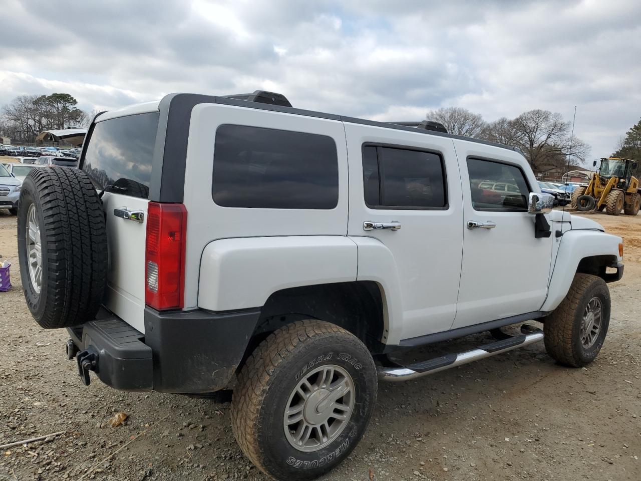 2008 Hummer H3 VIN 5GTEN13E888140825 Copart auction photo, front end damage thumbnail 3