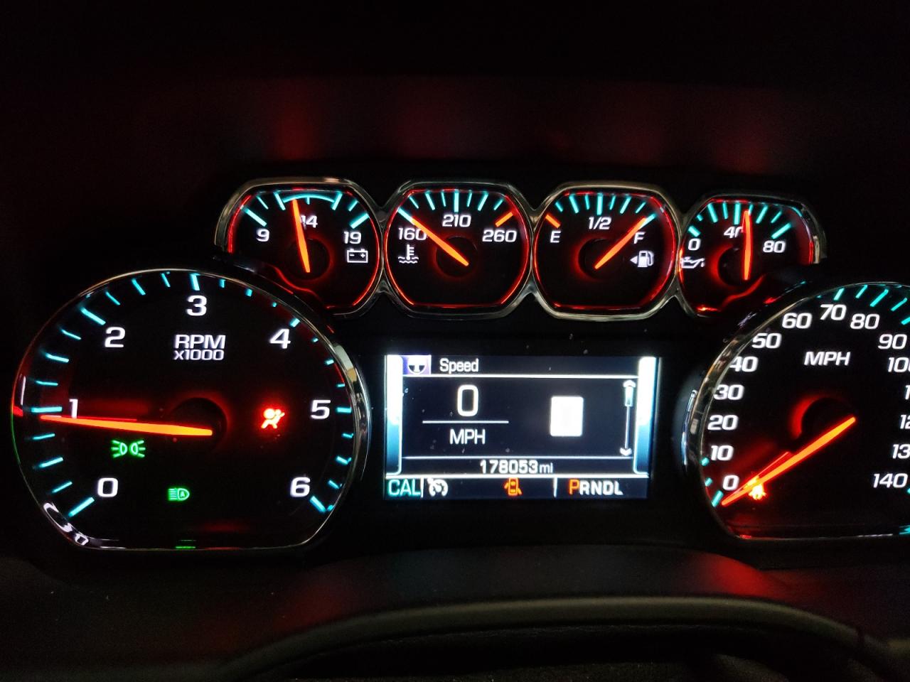 2019 Chevrolet Suburban VIN 1GNSKJKJ2KR242552 Copart auction photo, front end / minor dent/scratches damage thumbnail 9