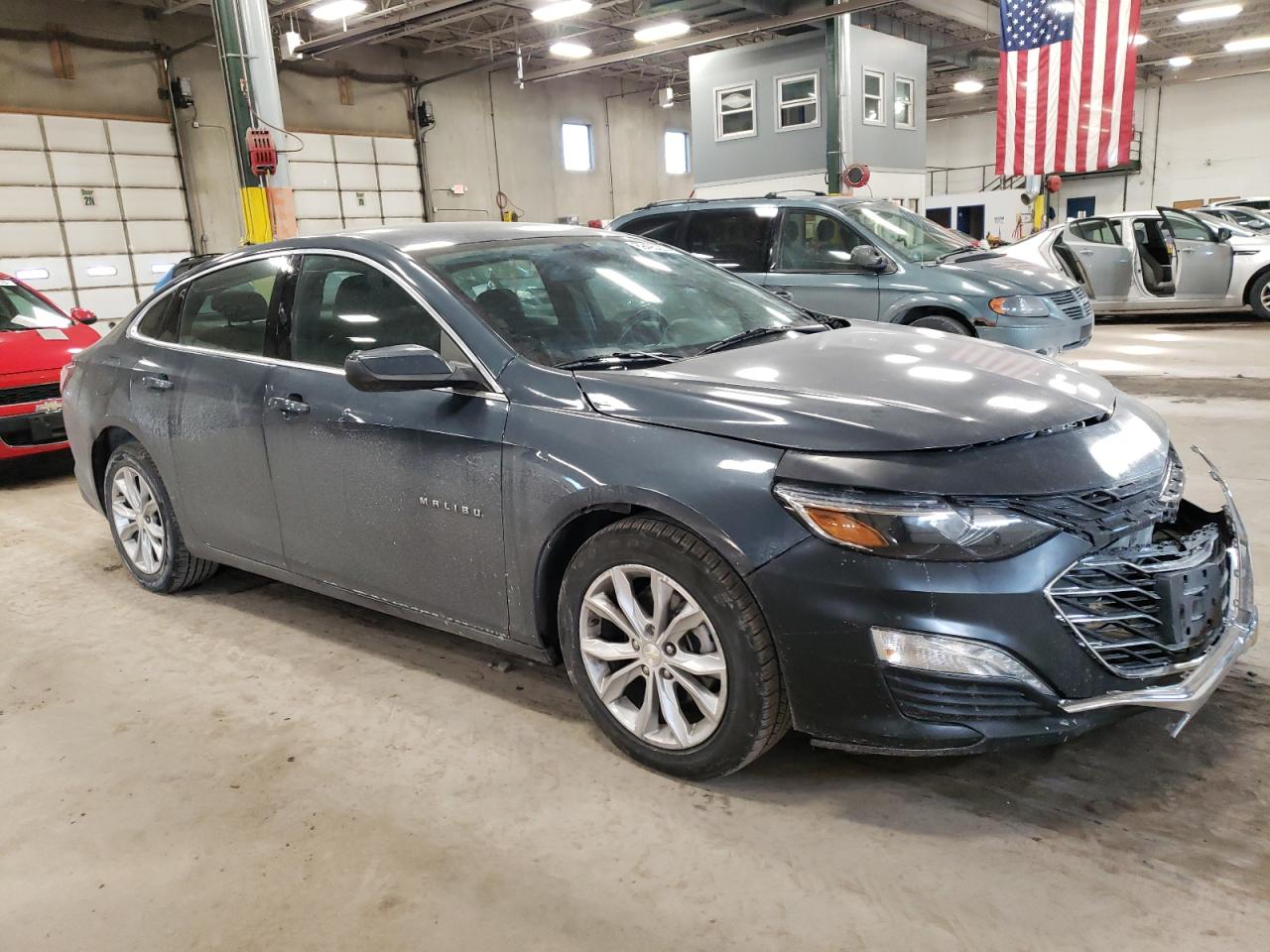 2020 Chevrolet Malibu VIN 1G1ZD5ST6LF028637 Copart auction photo, front end / minor dent/scratches damage thumbnail 4