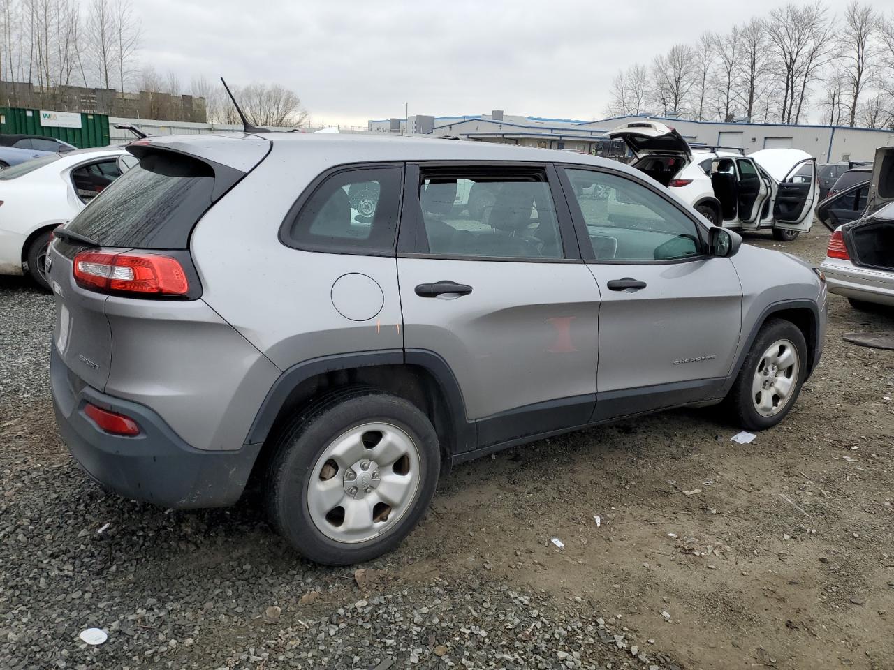 2015 Jeep Grand Cherokee VIN 1C4PJLAB1FW731782 Copart auction photo, front end / side damage thumbnail 3