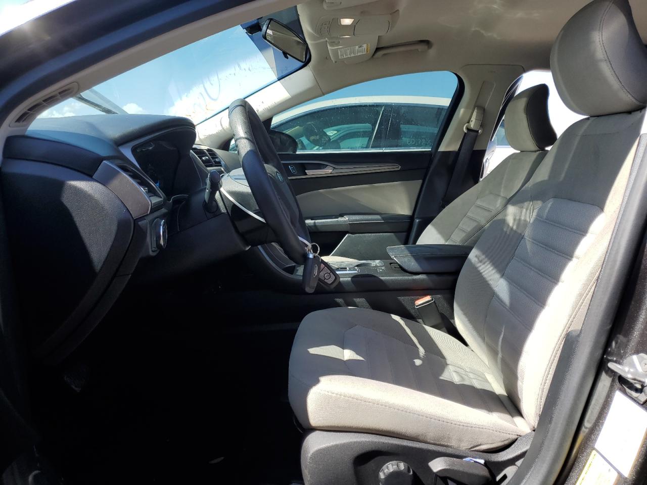 2017 Ford Fusion VIN 3FA6P0G71HR231662 Copart auction photo, water/flood damage thumbnail 7