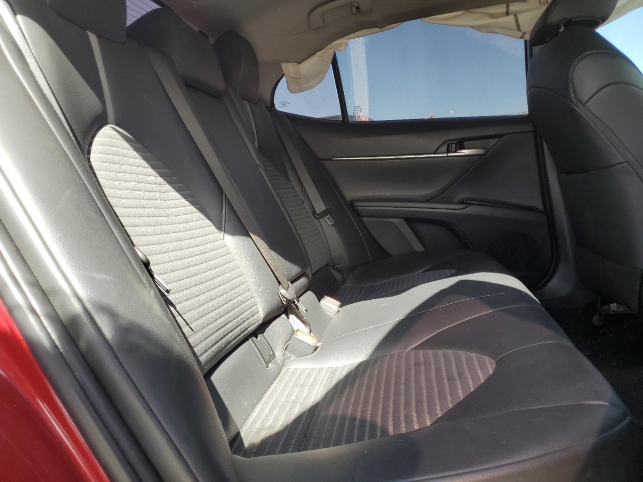 2018 Toyota Camry VIN 4T1B11HK0JU565002 Copart auction photo, front end damage thumbnail 10