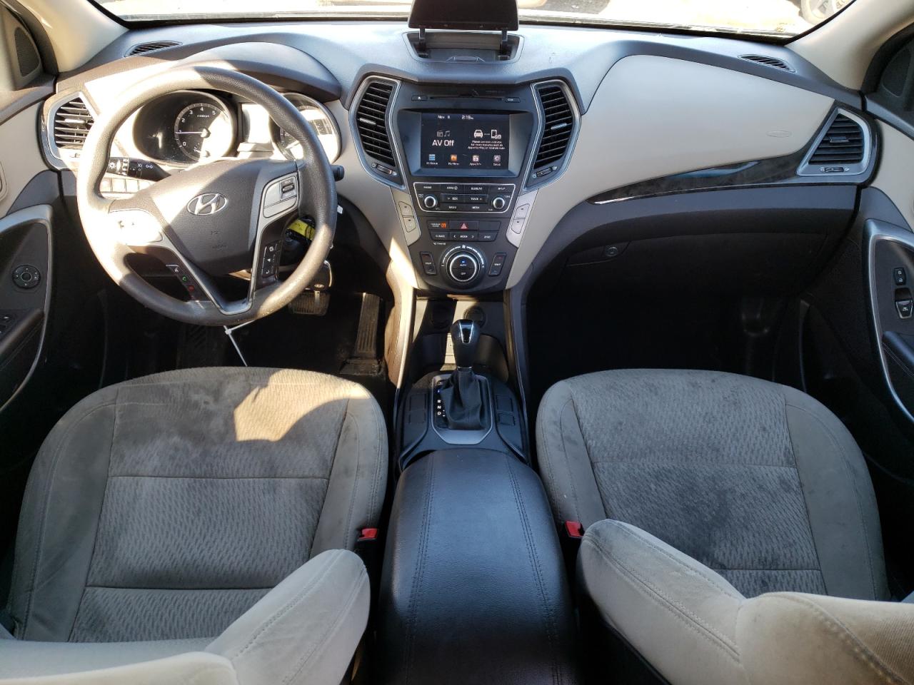 2017 Hyundai Santa Fe VIN 5XYZU3LB7HG461695 Copart auction photo, rear end / front end damage thumbnail 8