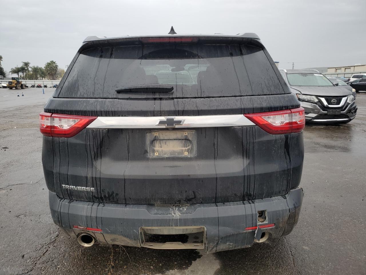 2018 Chevrolet Traverse VIN 1GNERFKW8JJ208694 Copart auction photo, all over damage thumbnail 6