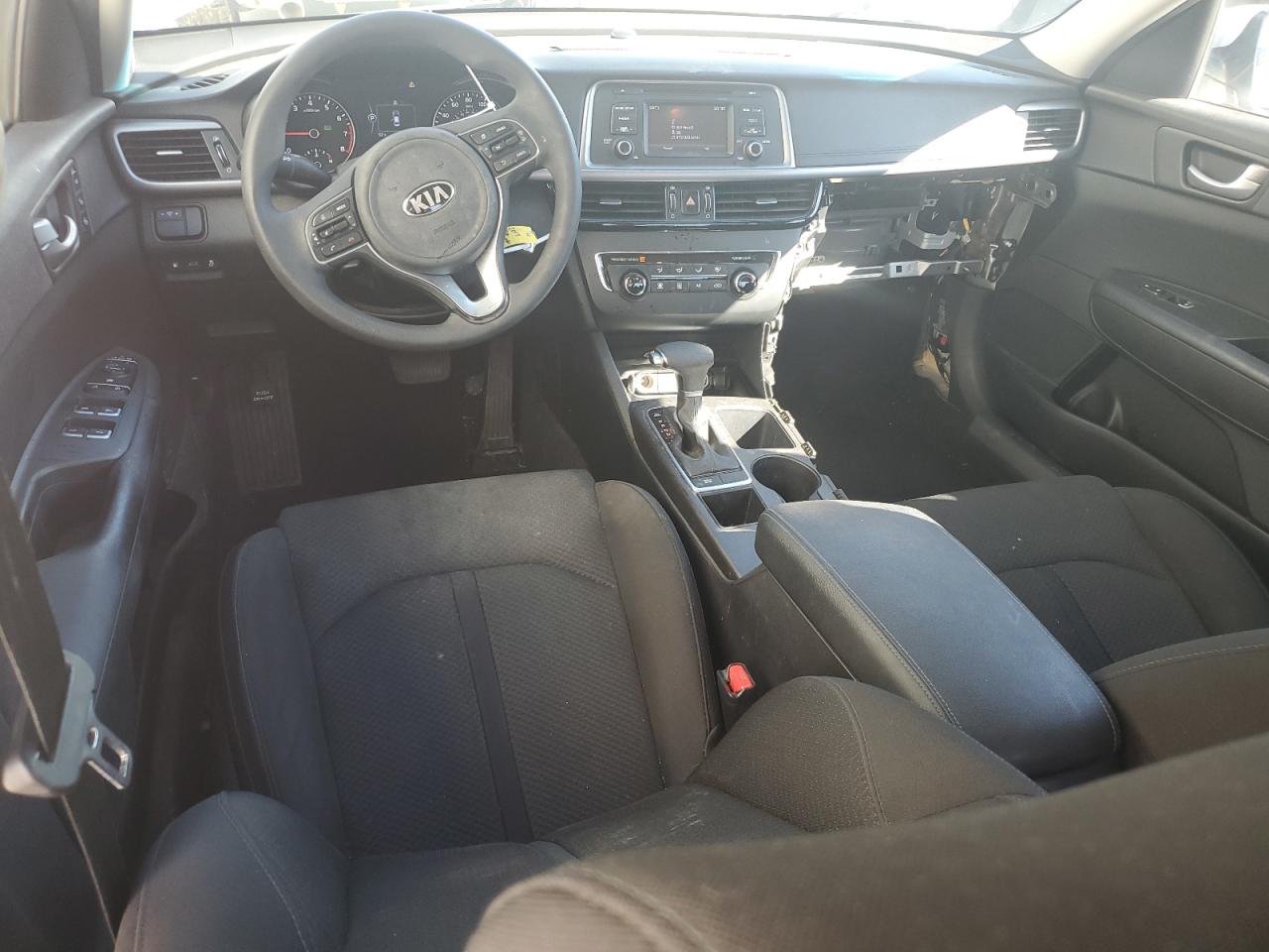 2017 KIA Optima VIN 5XXGT4L32HG157929 Copart auction photo, front end damage thumbnail 8