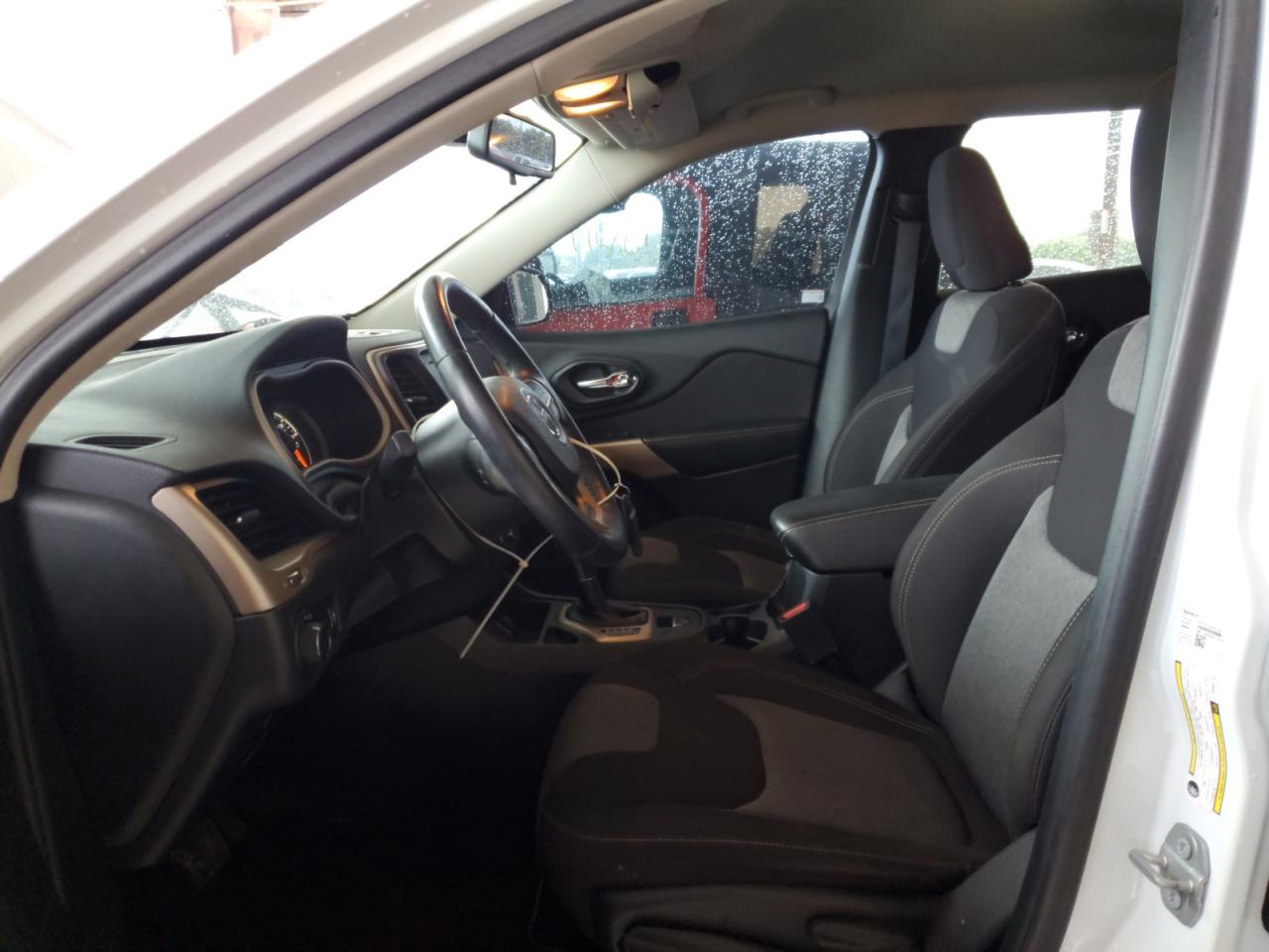 2017 Jeep Grand Cherokee VIN 1C4PJLAB3HW661107 Copart auction photo, front end damage thumbnail 7