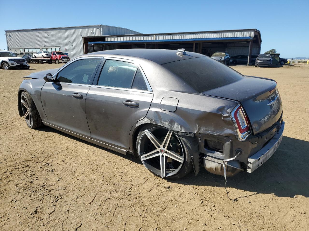 2015 Chrysler 300 VIN 2C3CCAAG9FH931000 Copart auction photo, front end / all over damage thumbnail 2