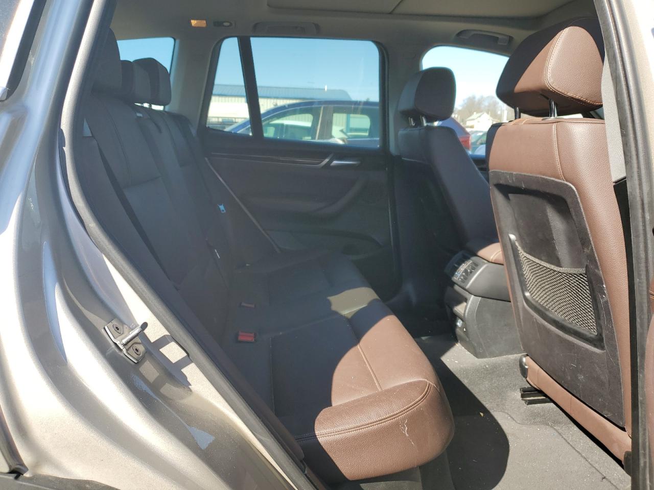 2017 BMW X3 VIN 5UXWX9C54H0T02676 Copart auction photo, front end / side damage thumbnail 11