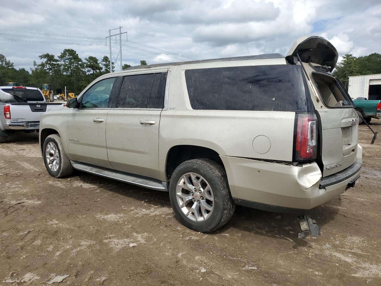 2015 GMC Yukon VIN 1GKS1HKC5FR168608 Copart auction photo, top/roof / all over damage thumbnail 2