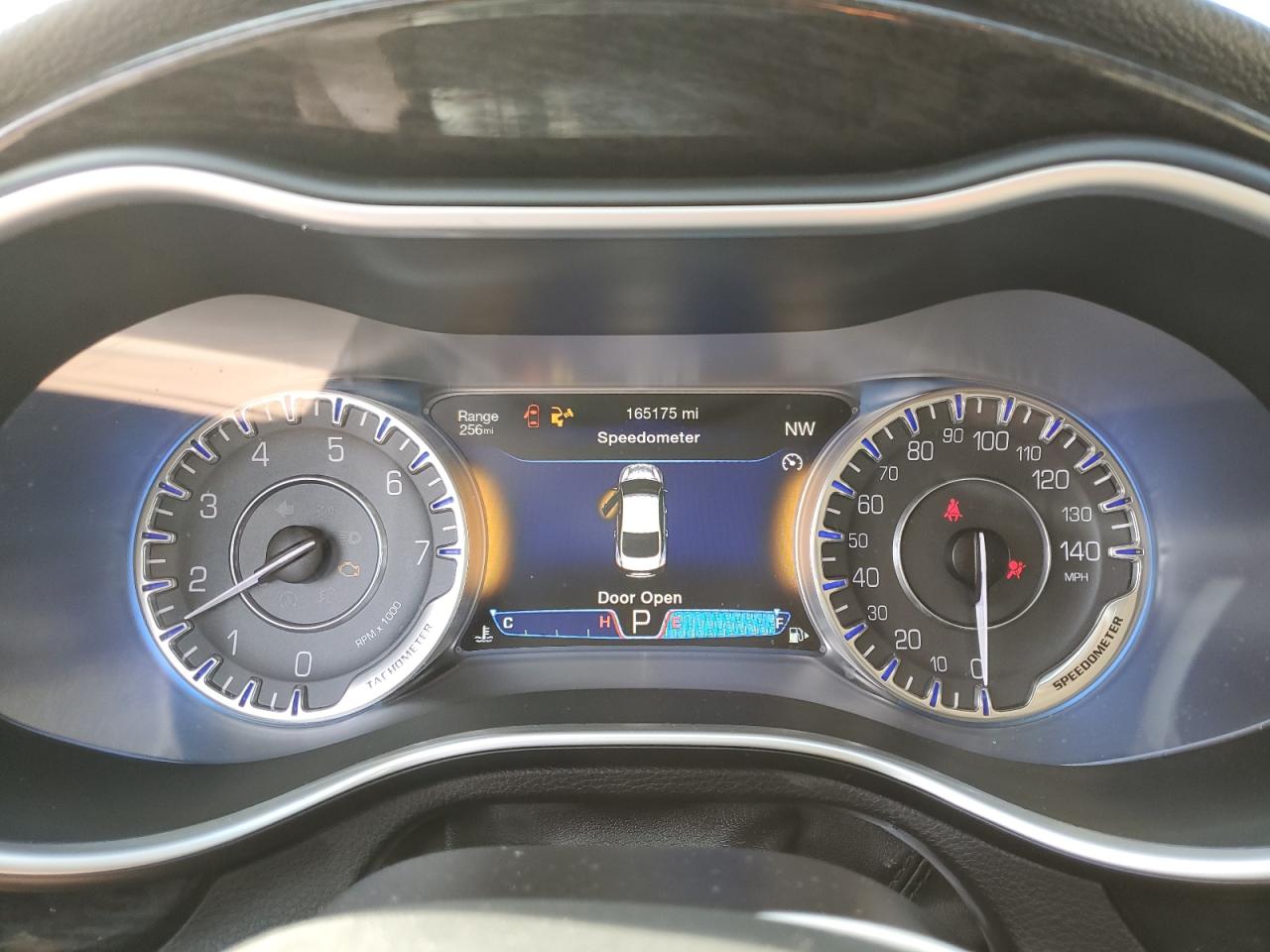 2015 Chrysler 200 VIN 1C3CCCCB7FN545163 Copart auction photo, side / front end damage thumbnail 9