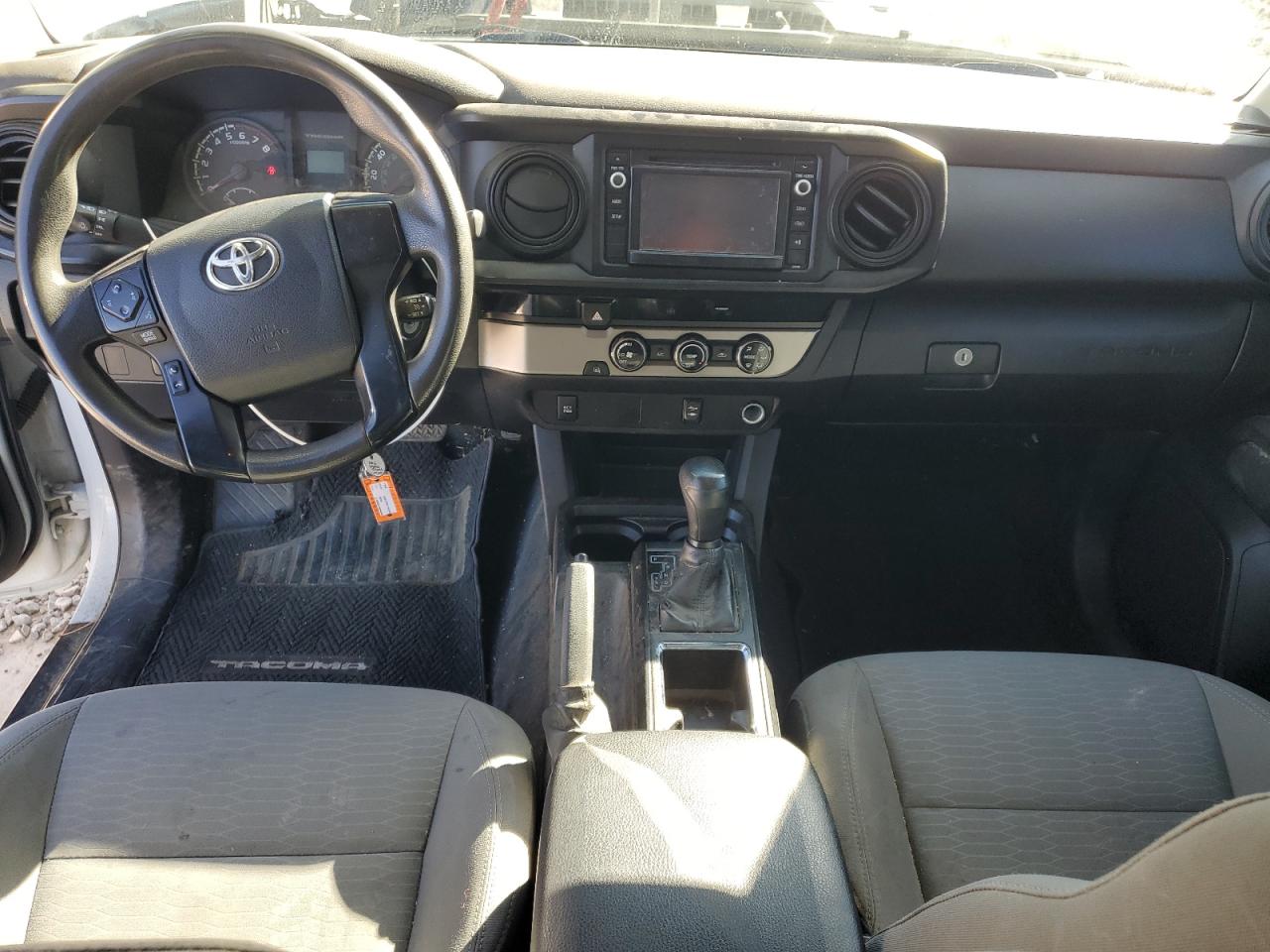 2016 Toyota Tacoma VIN 5TFRX5GN2GX054032 Copart auction photo, front end / side damage thumbnail 8