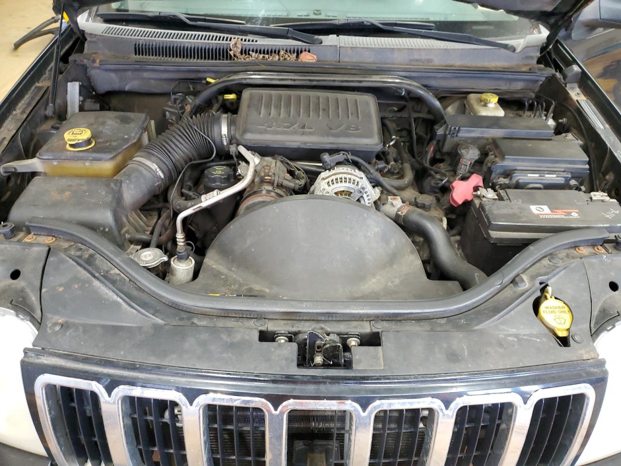 2005 Jeep Grand Cherokee VIN 1J4HR48N75C597602 Copart auction photo, rear end / front end damage thumbnail 14