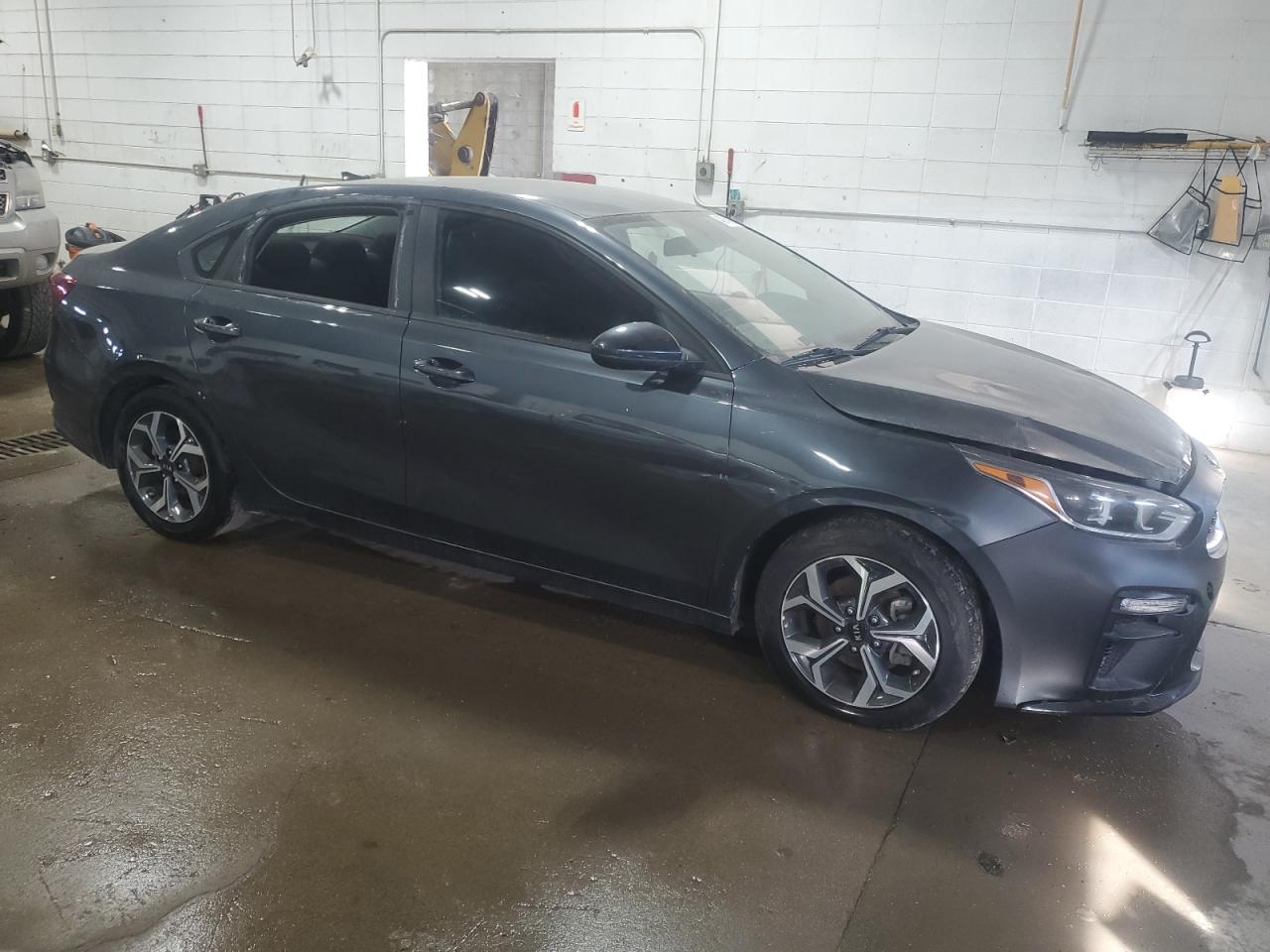 2019 KIA Forte VIN 3KPF24AD7KE072286 Copart auction photo, vandalism / all over damage thumbnail 4