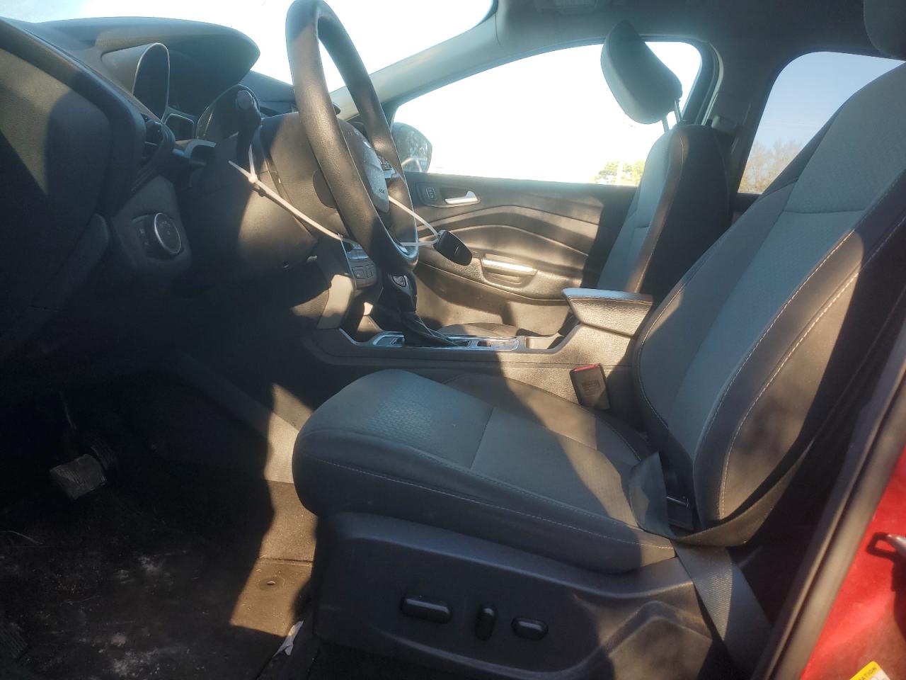 2019 Ford Escape VIN 1FMCU0GD3KUA11754 Copart auction photo, all over / minor dent/scratches damage thumbnail 7