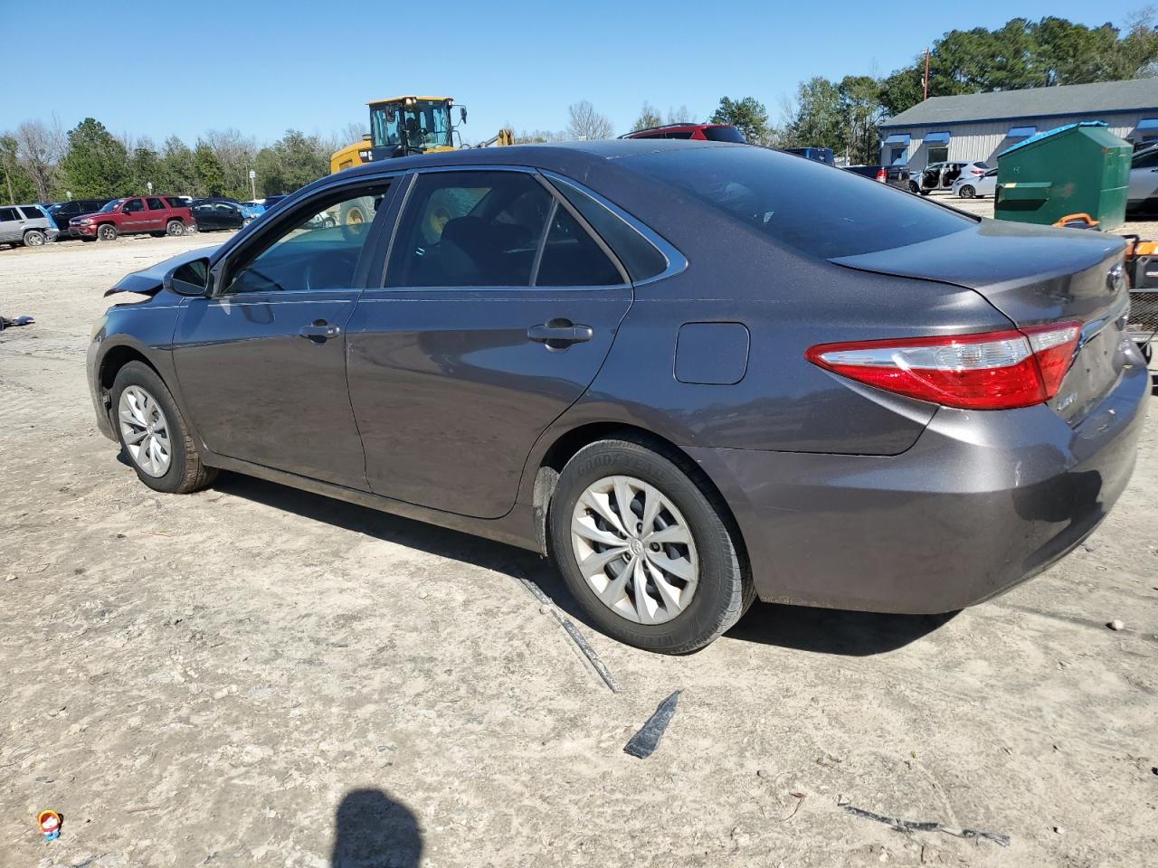 2015 Toyota Camry VIN 4T1BF1FK8FU875068 Copart auction photo, side damage thumbnail 2
