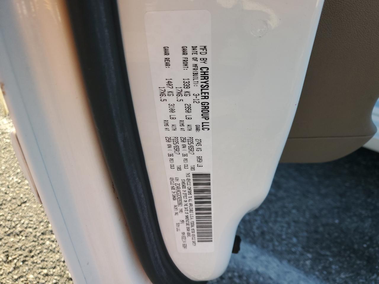 2012 Volkswagen Routan VIN 2C4RVACG3CR293961 Copart auction photo, front end / undercarriage damage thumbnail 16